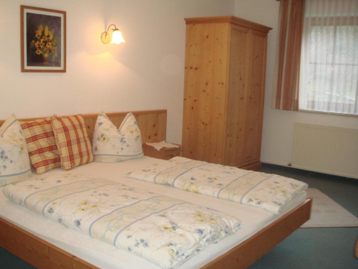 Pension Fuchs Brixen im Thale Zimmer foto
